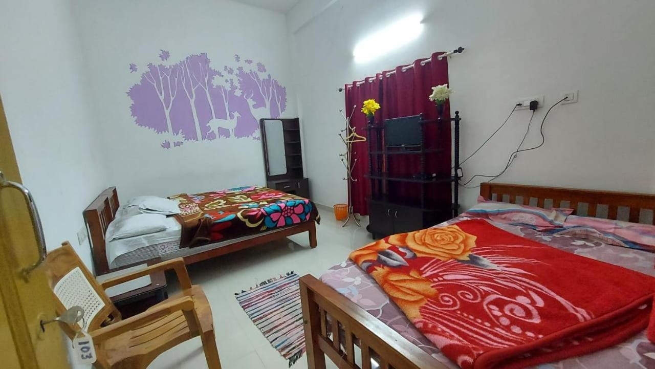 Greenpepperhomestay Munnar Anaviratty 外观 照片