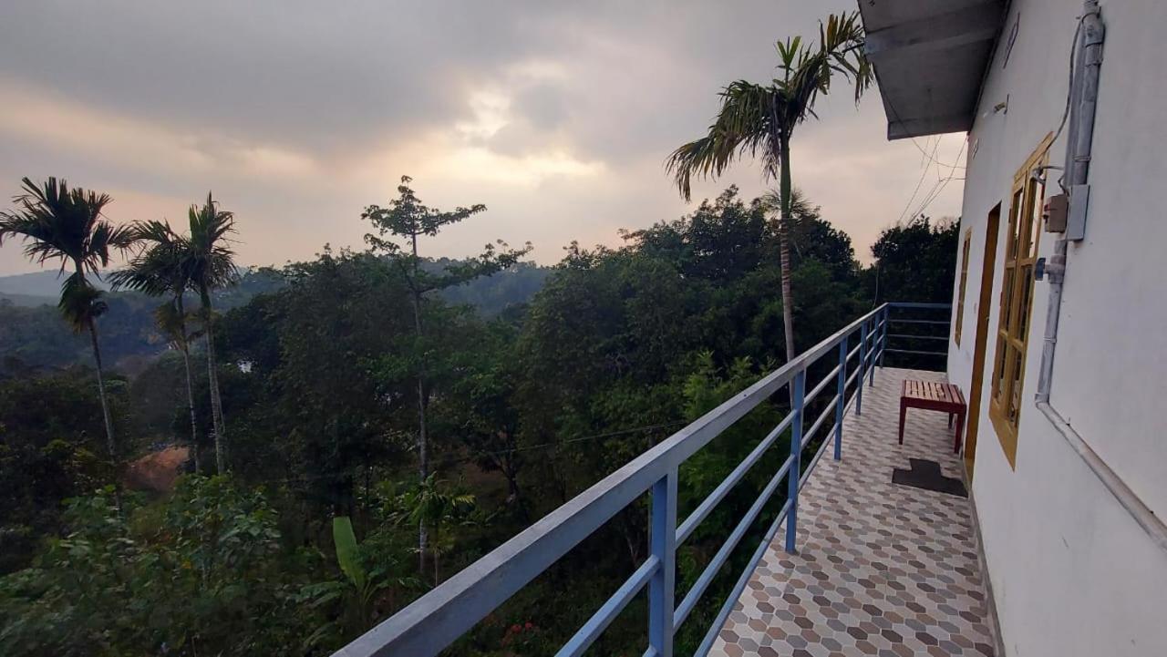 Greenpepperhomestay Munnar Anaviratty 外观 照片