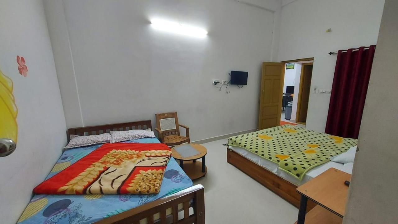 Greenpepperhomestay Munnar Anaviratty 外观 照片