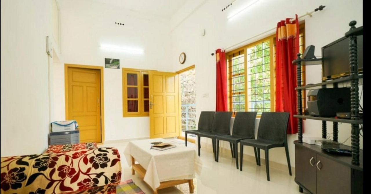 Greenpepperhomestay Munnar Anaviratty 外观 照片